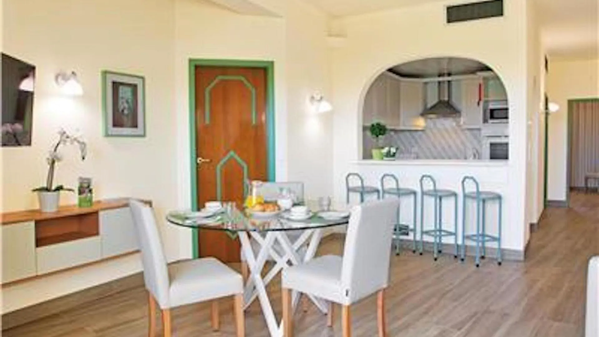 Amazing Aparthotel Apartments 2 Bedroom In Albufeira